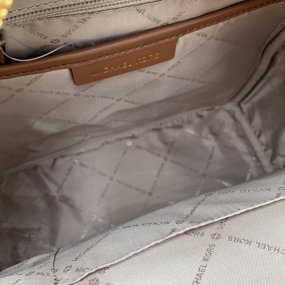 MICHAEL KORS KENLY MEDIUM BACKPACK BROWN SIGNATURE COLOR - Picture 15 of 16